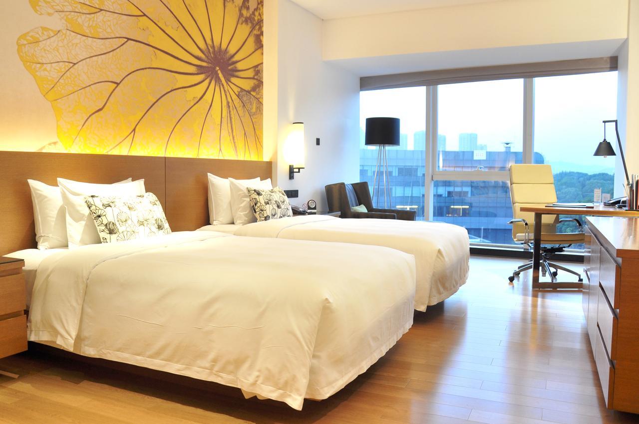 Wingtech Hotel Huangshi  Exterior photo